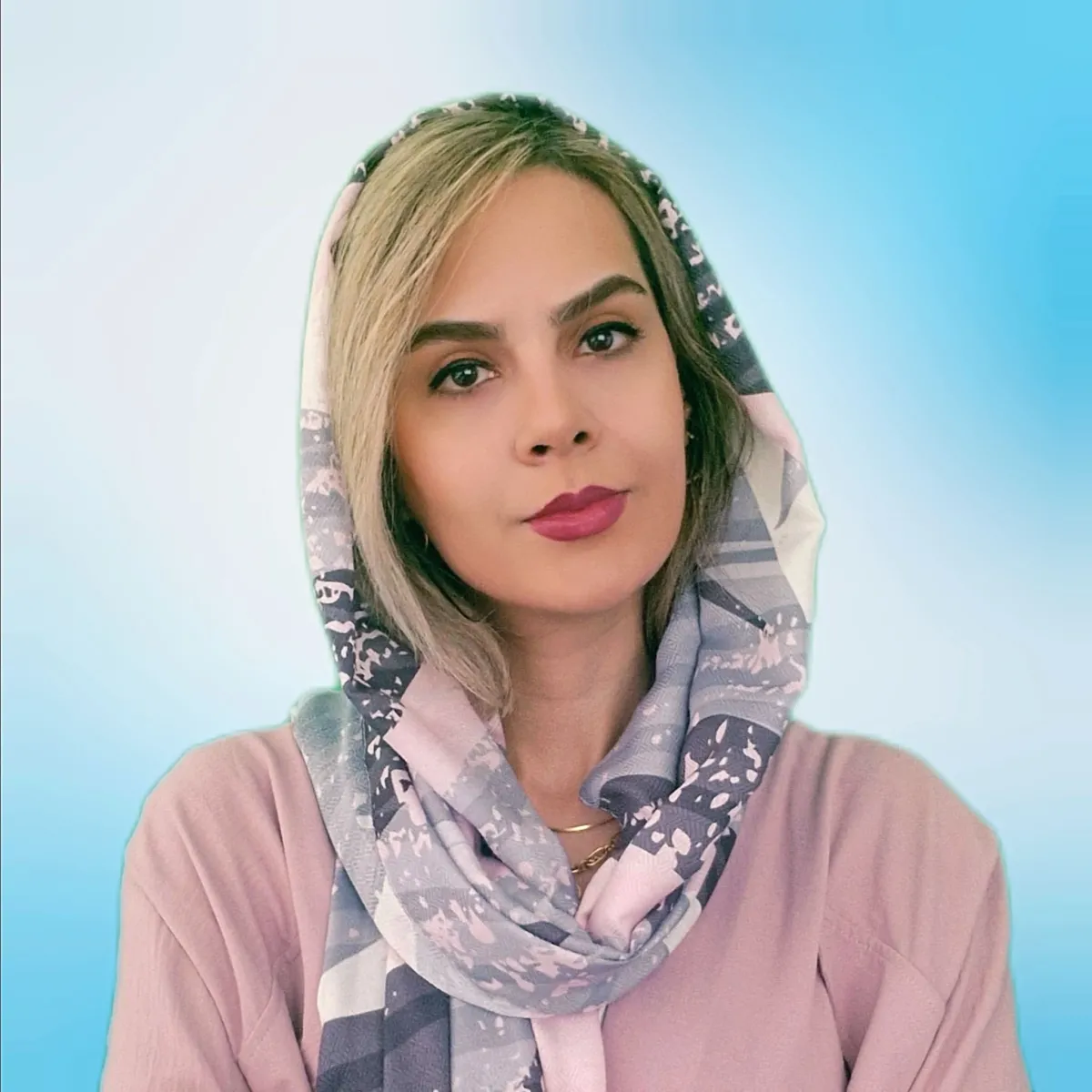 تصویر شیوا کمش کهنگی کارشناس فیزیوتراپی