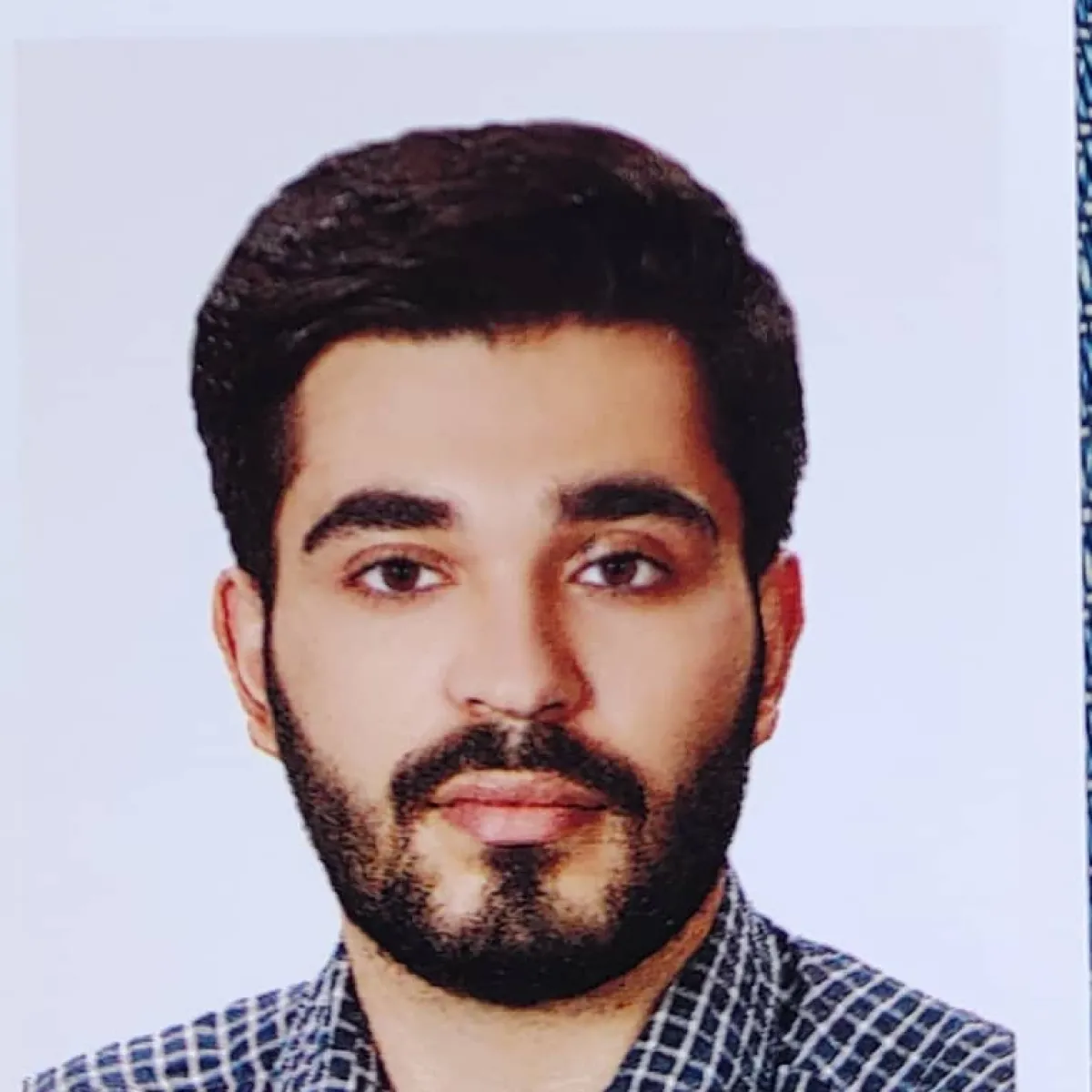 تصویر رضا ابرام کارشناس فیزیوتراپی
