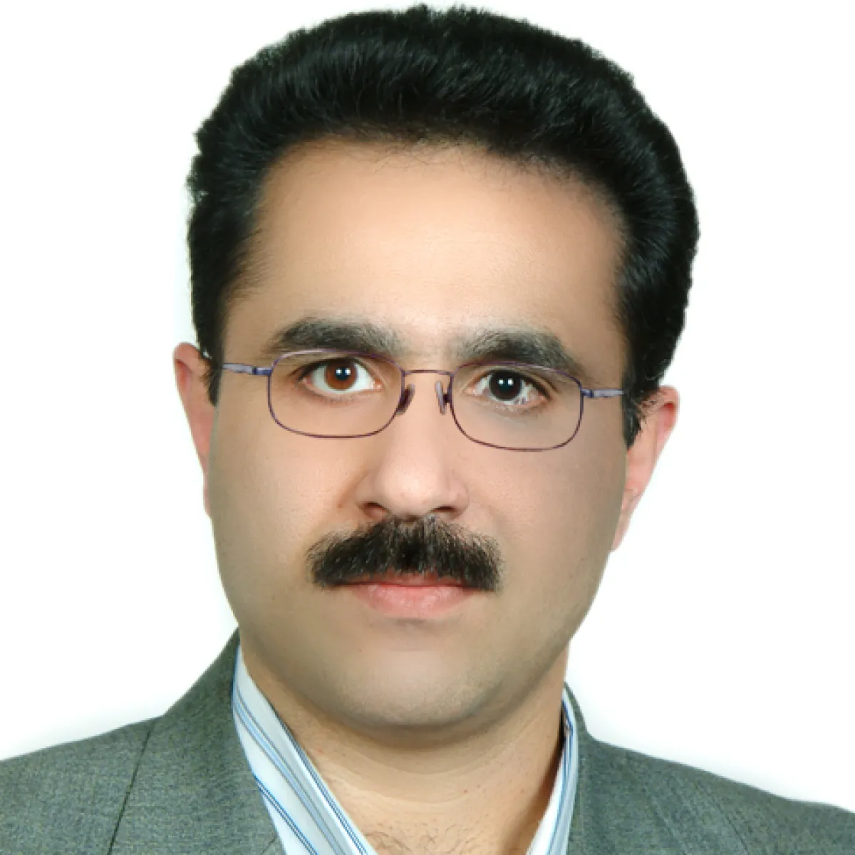 افشین حاجی حسنی کارشناس ارشد فیزیوتراپی