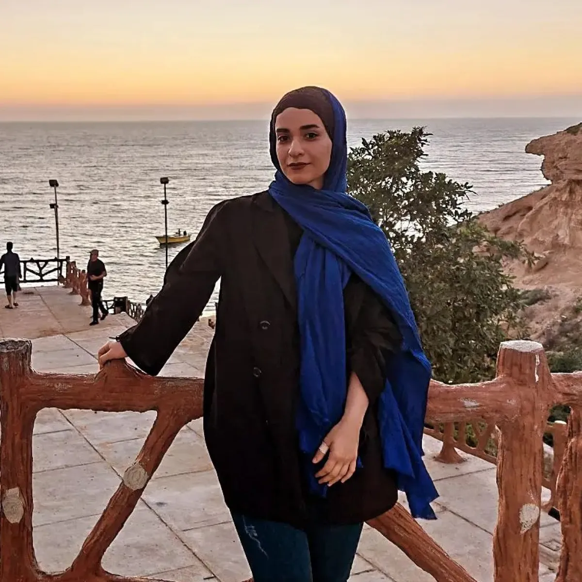 تصویر سارا قاسمی کارشناس گفتاردرمانی